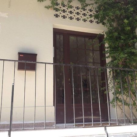 אתונה Cozy Apartment In Acropolis With Roof Garden מראה חיצוני תמונה