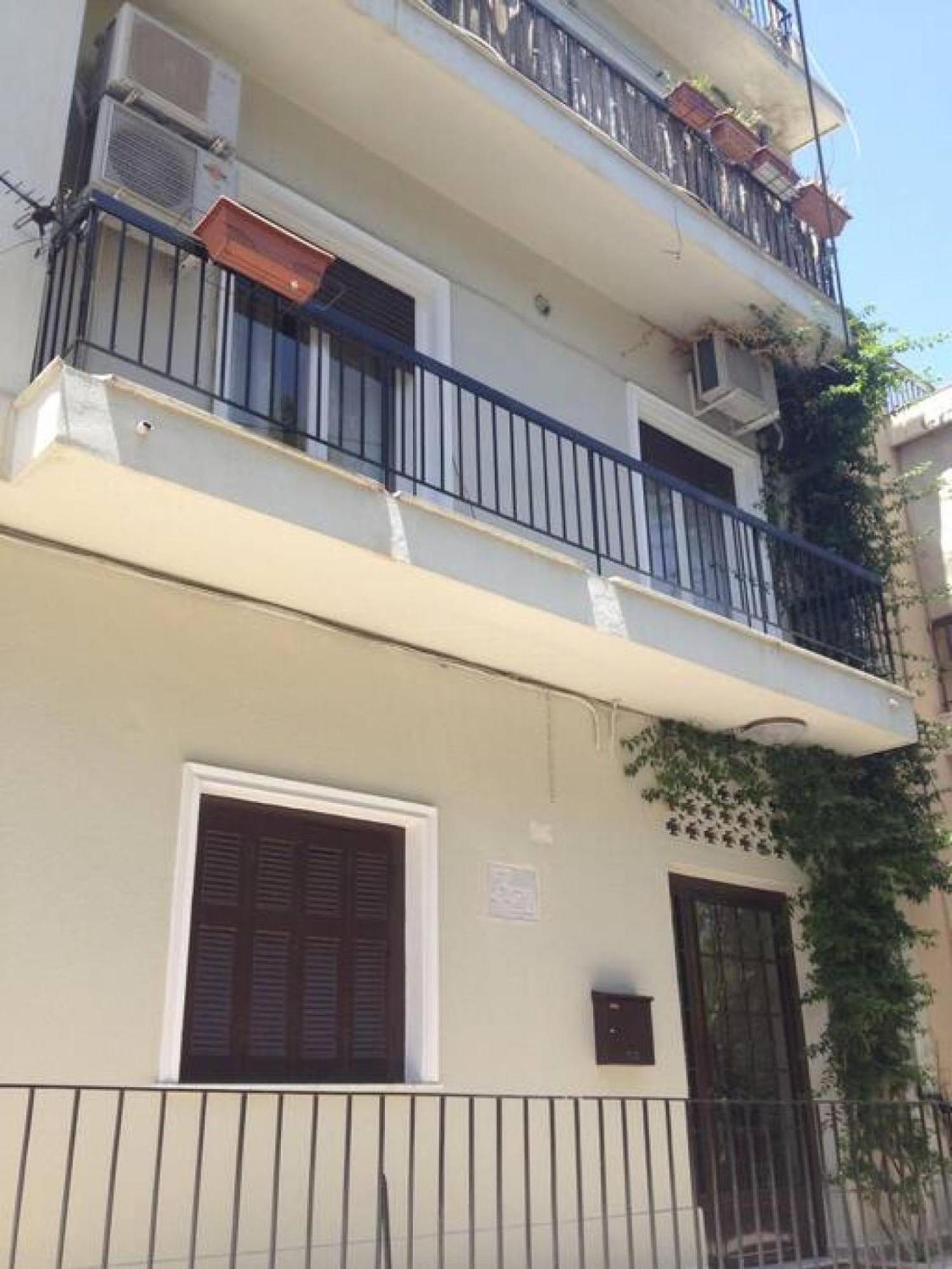 אתונה Cozy Apartment In Acropolis With Roof Garden מראה חיצוני תמונה