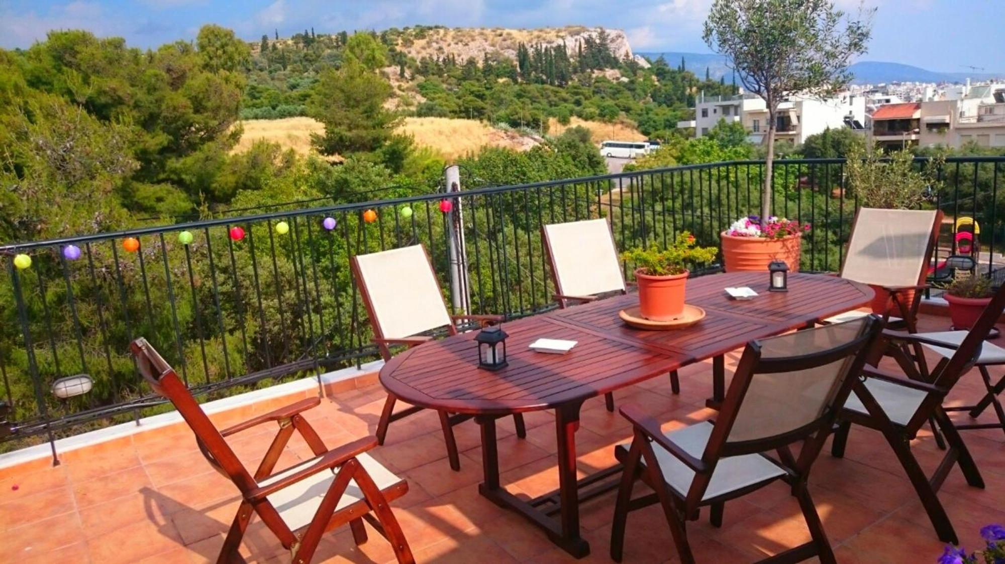 אתונה Cozy Apartment In Acropolis With Roof Garden מראה חיצוני תמונה